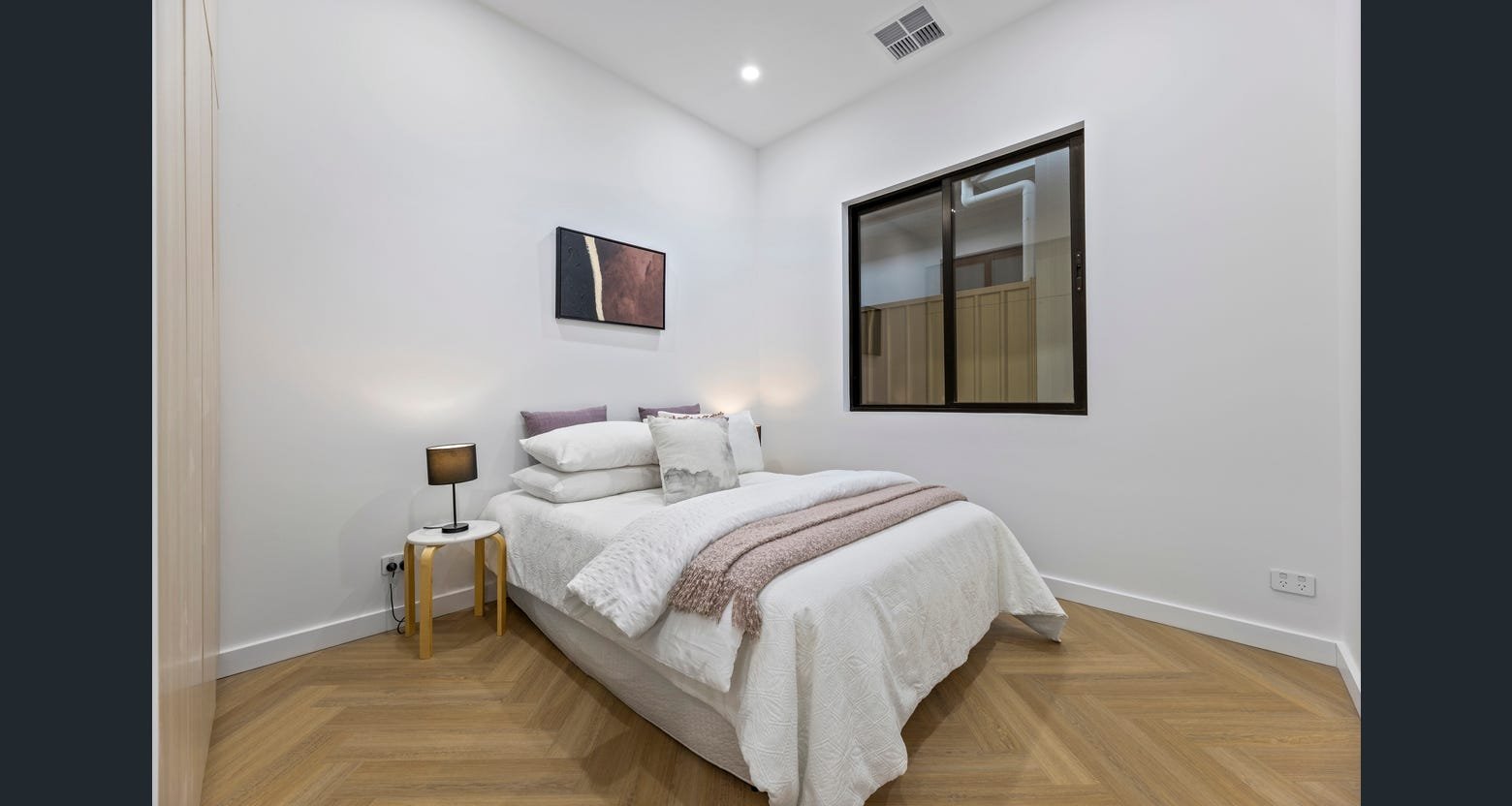 Two storey — Modbury