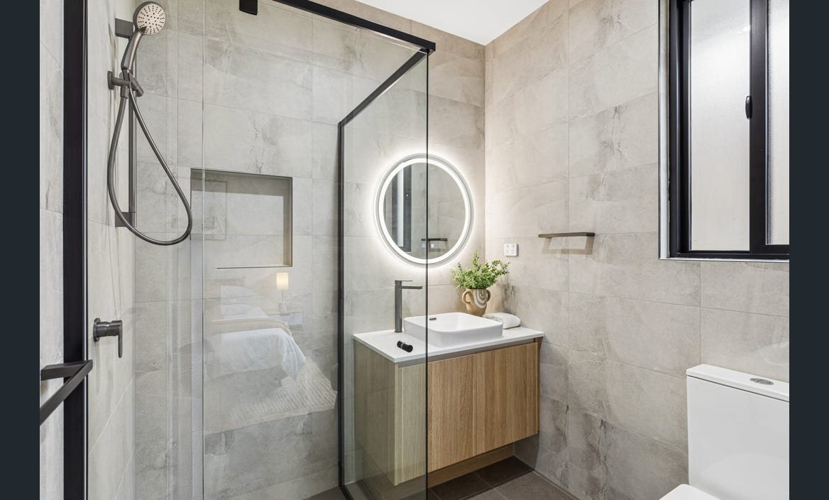 Windsor Gardens — Ensuite